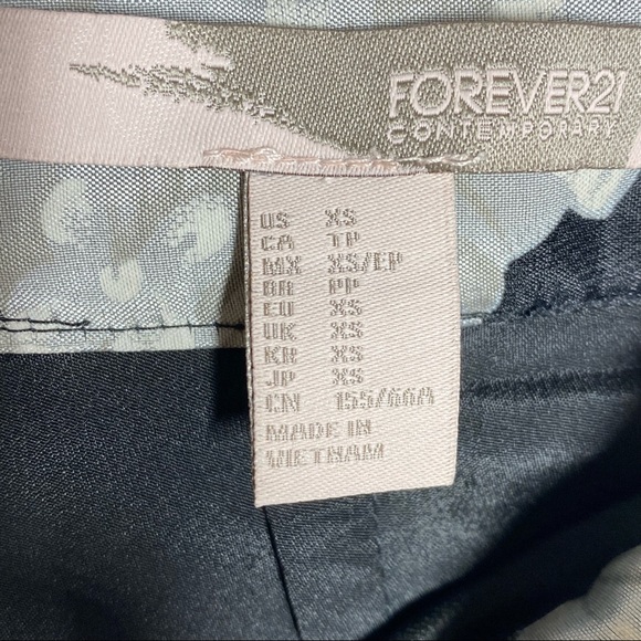 Forever 21 Sheer Overlay Layered Floral Skirt Black Gray Cream Womens Size XS - Picture 4 of 5